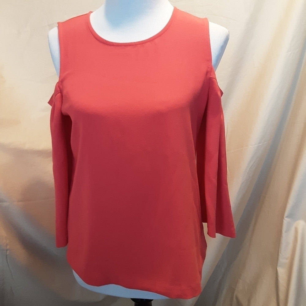 Ann Taylor Cold Shoulder Top SZ M